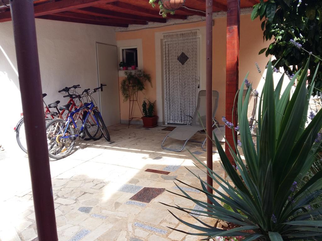 Apartment Anica *