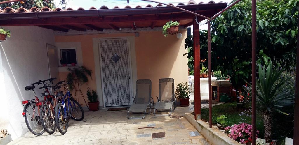 Anica Apartment